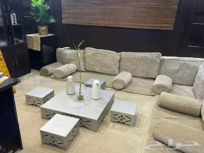 طاولة ارضية قهوة او مجلس خشبي خماسي 12