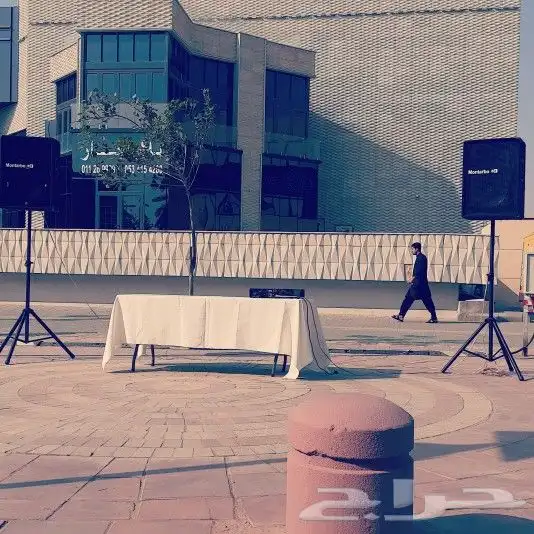 تاجير سماعات ياماها مونتاربو RCF 1