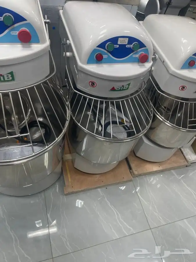 يوجد لدينه عجانه وخفق بجميع المقاسات 3