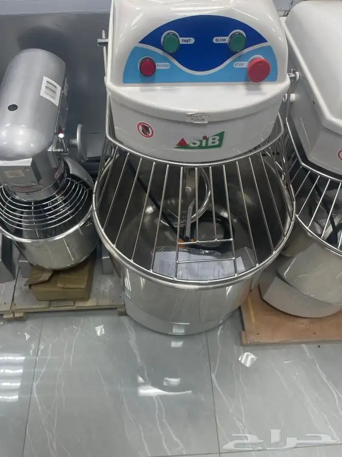 يوجد لدينه عجانه وخفق بجميع المقاسات 2