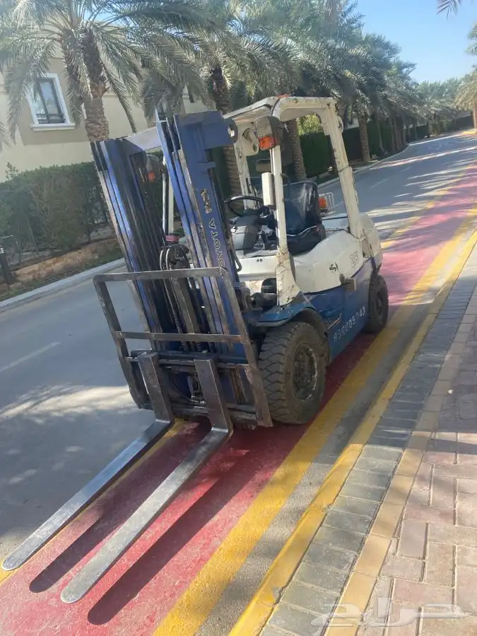 تأجير فور كلفت رافعة شوكية بانواعها كرينات ونش 3