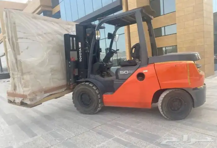 تأجير فور كلفت رافعة شوكية بانواعها كرينات ونش 1