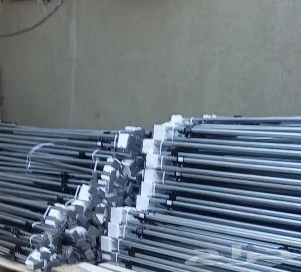مواسير تثبيت الحمولة والبضاعة Cargo bar 1