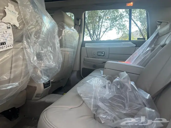 كاديلاك كونكورس جديد مخزن اصفار 84