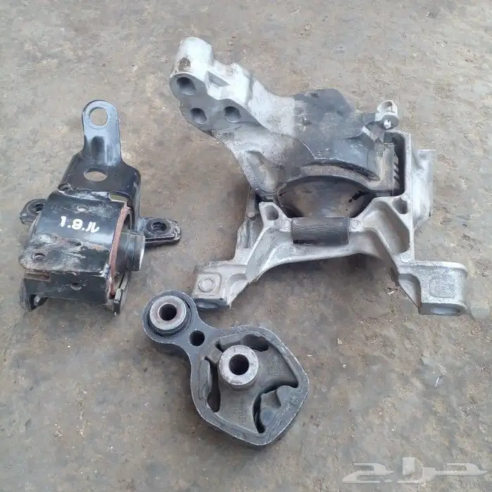 كراسي مساعد مازدا 6 وكراسي مكينه ومقصات ومسامير توازن 15