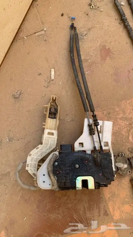 قطع غيار جينسس ومكانيكا وكهرباء 16