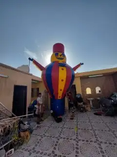 مجسمات اطفال ترحيبيه للمحلات .بالونات ترحب 7