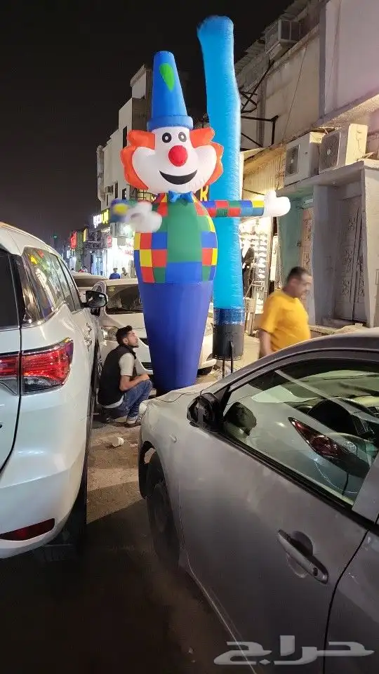 مجسمات اطفال ترحيبيه للمحلات .بالونات ترحب 1