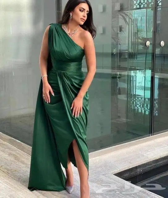 لاصحاب الذوق الرفيع والراقي اخترنا لكم أفخم الفساتين السهرات و الخطب ولأعراس 70