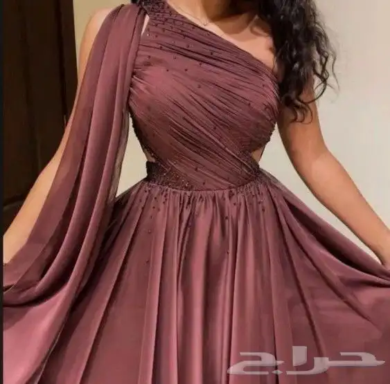 لاصحاب الذوق الرفيع والراقي اخترنا لكم أفخم الفساتين السهرات و الخطب ولأعراس 2