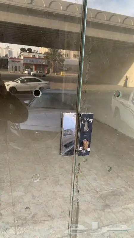 صيانة أبواب الزجاج 7