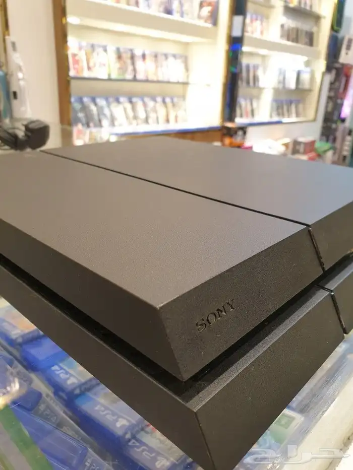 اجهزه بلايستيشن 4 مستعمل سوني رواد للالعاب 5