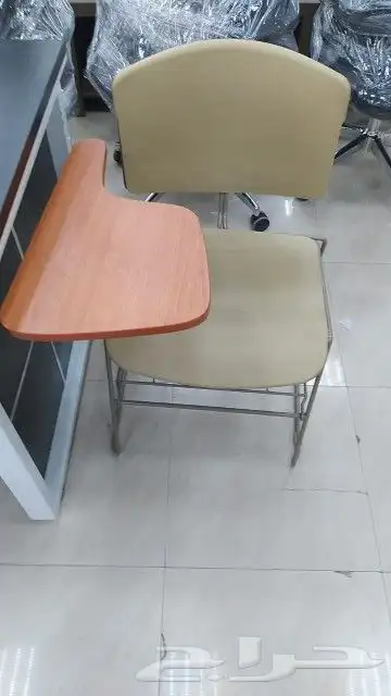 محاضرات  كراسي  محاضرات  تدريب  قاعات  طلاب ك 5