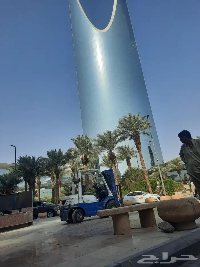 رافعات شوكيه فواركلفت للايجار 0508119399 1