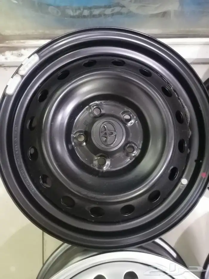 جنوط هايلوكس بلد مقاس 16 اصلي بلد 10