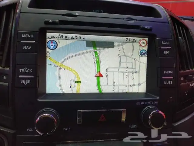 شاشه لندر كروزر 2013 1