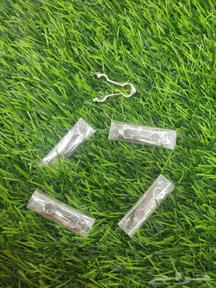 كلبشات لحل كساح أرجل فراخ الطيور 0