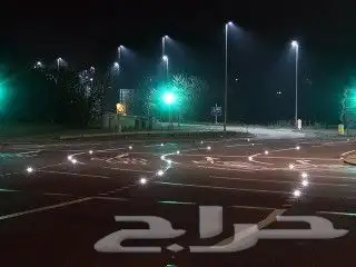 عيون قطط على الطاقة الشمسية 2