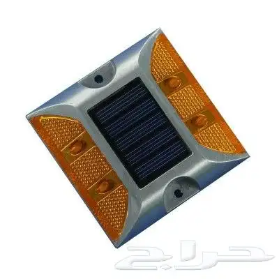 عيون قطط على الطاقة الشمسية 6