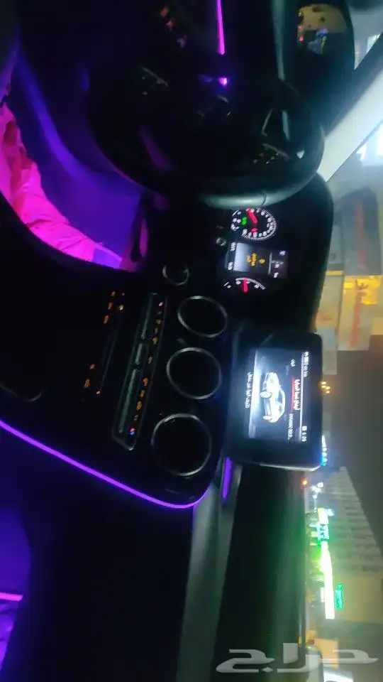 لدات الياف داخليه لمرسدس بنز 10