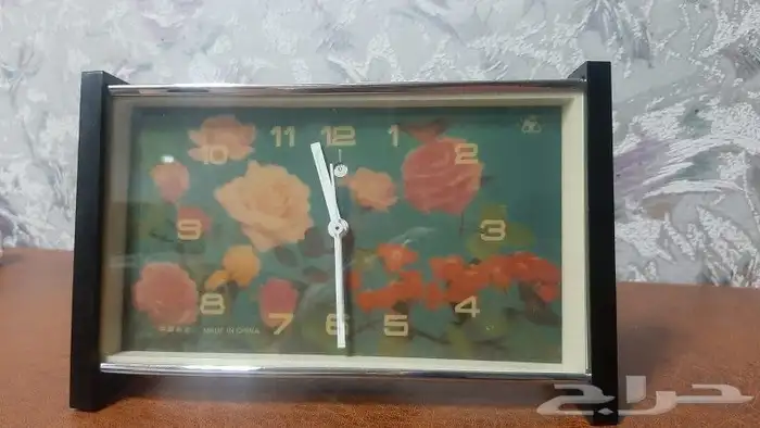 ساعه تراثيه تعمل بالتعشيه 0