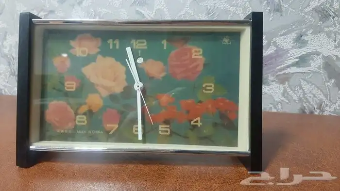 ساعه تراثيه تعمل بالتعشيه 1