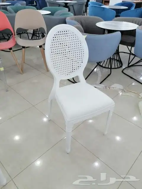 كراسي حديد بكل الألوان 3