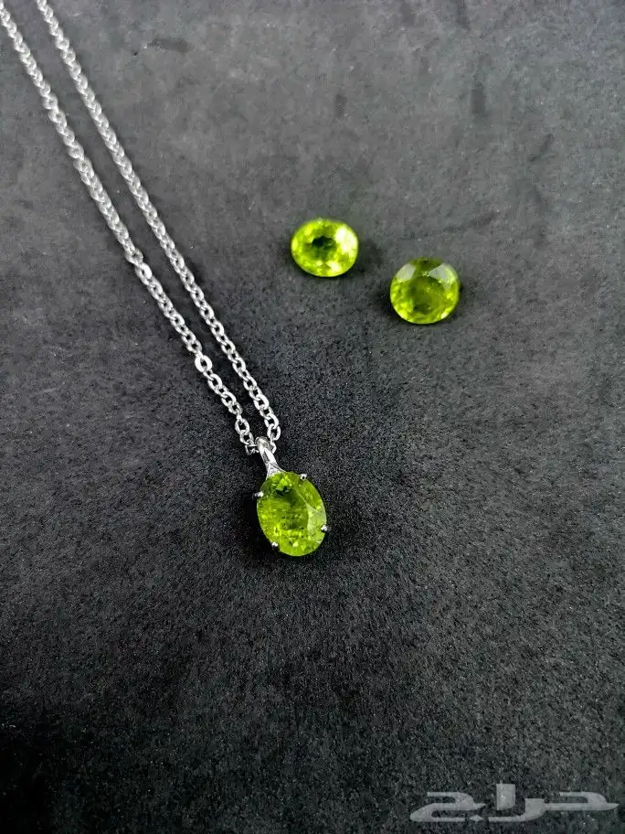 قلادات بأحجر طبيعية 3