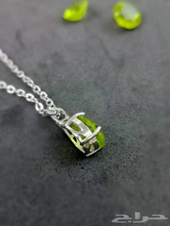 قلادات بأحجر طبيعية 4