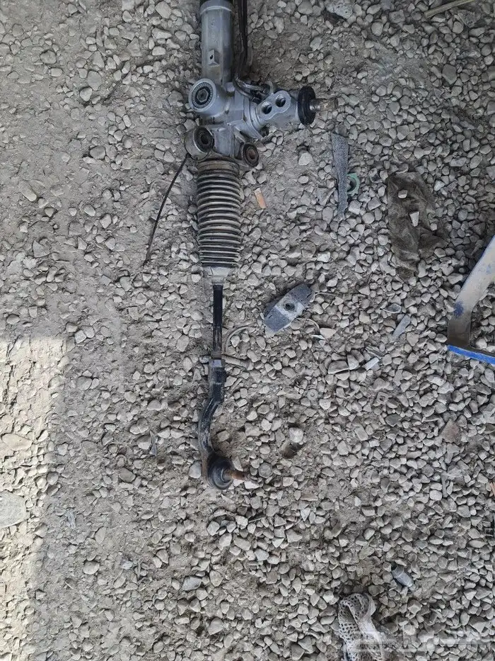جنسس 2014قطع غيار 1