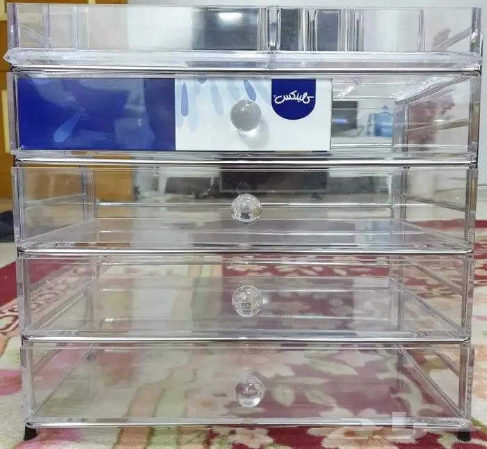 منظم مكياج 1