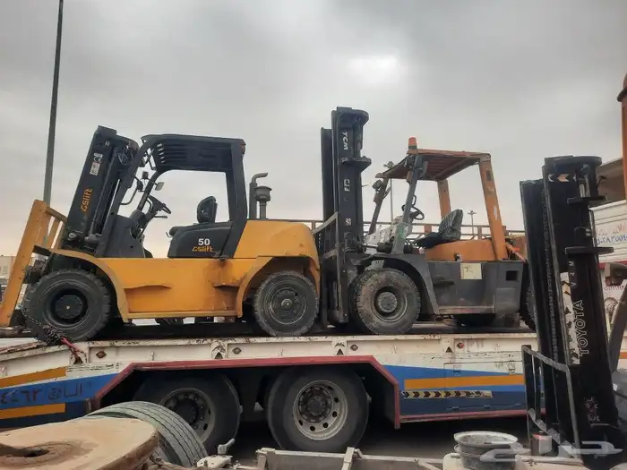 رافعات شوكيه فواركلفت للايجار 0508119399 0