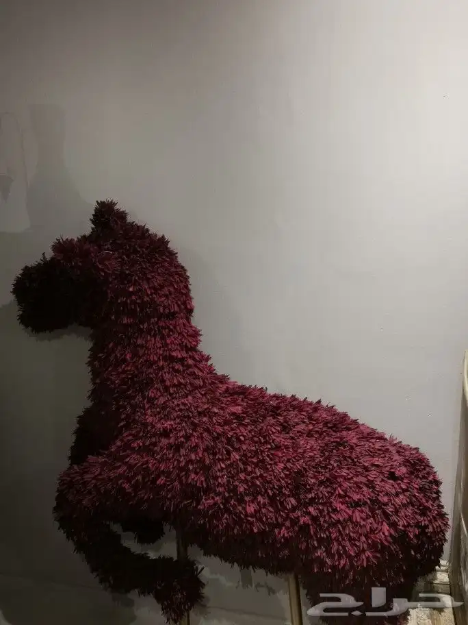 مجسم خيل من الازهار الصناعية 0