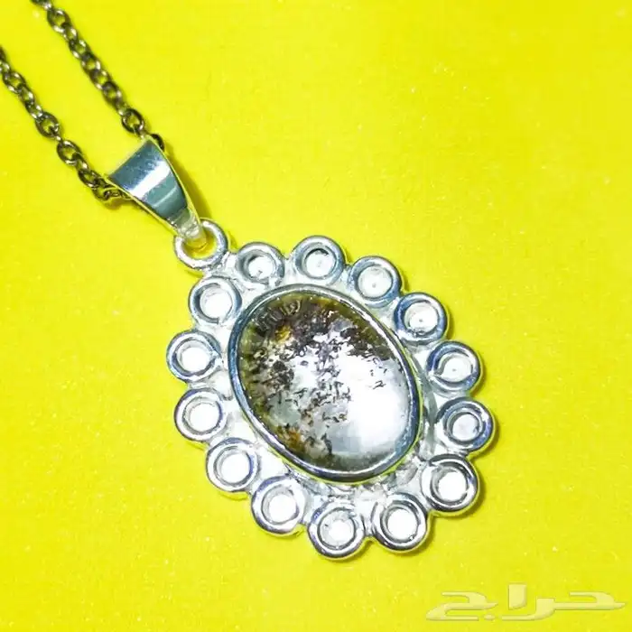 تعليقات احجار 6