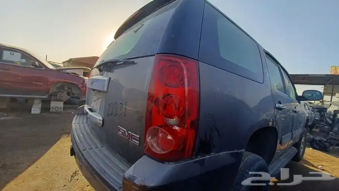 GMC قطع غيار يوكن 2013 11