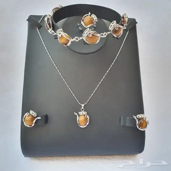 اطقم احجار الكريمة انتيمون 18