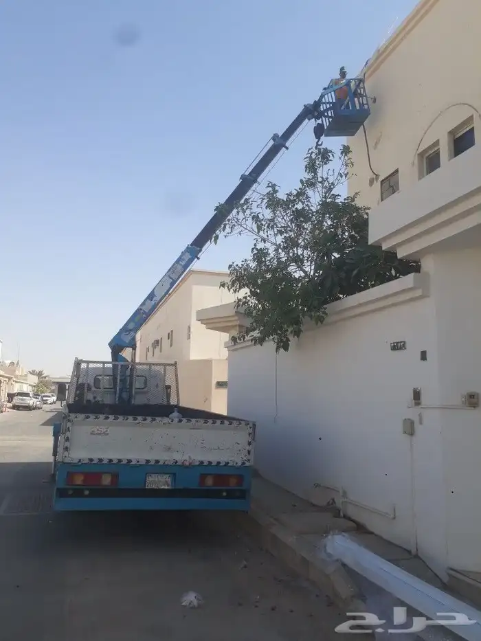 كرين رفع عمال للصيانه وفك لوحات وغيرها 056.2836255 2