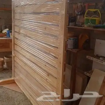 تفصيل أستاند خشبيه كلاسيكي من الطبليات الخشبي 1