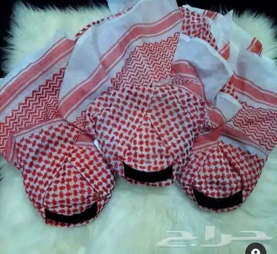 سديريات ودقلات وبشوت وفساتين مع تطريز الاسم 3