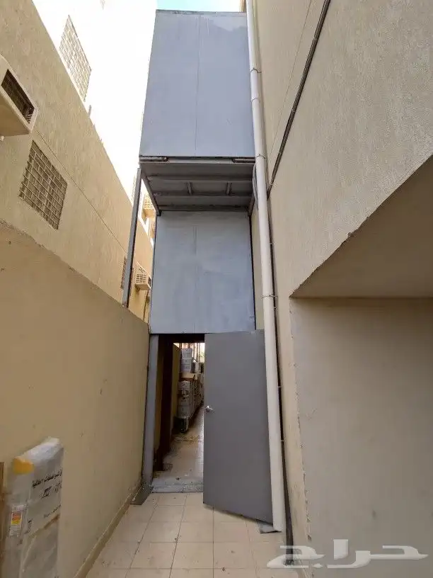 مصعد لرفع البضائع رافعة بضائع ونش 0