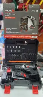 دريلات متنوعه بطاريتين وعده متنوعه 32