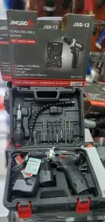 دريلات متنوعه بطاريتين وعده متنوعه 35