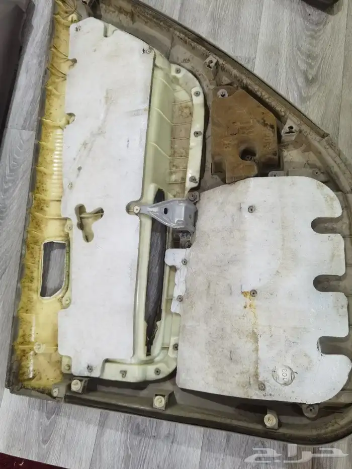 كامري 2006 تشليح قطع فقط 5