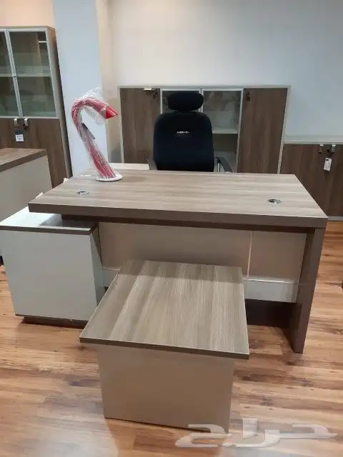 مكتب  مكاتب  مودرن  كلاسك  توصيل وتركيب مكتب 11