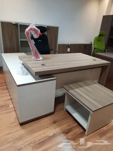مكتب  مكاتب  مودرن  كلاسك  توصيل وتركيب مكتب 9
