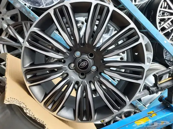 جنوط رنج روفر مقاس 22 اصلي وكاله موديل 2020 5