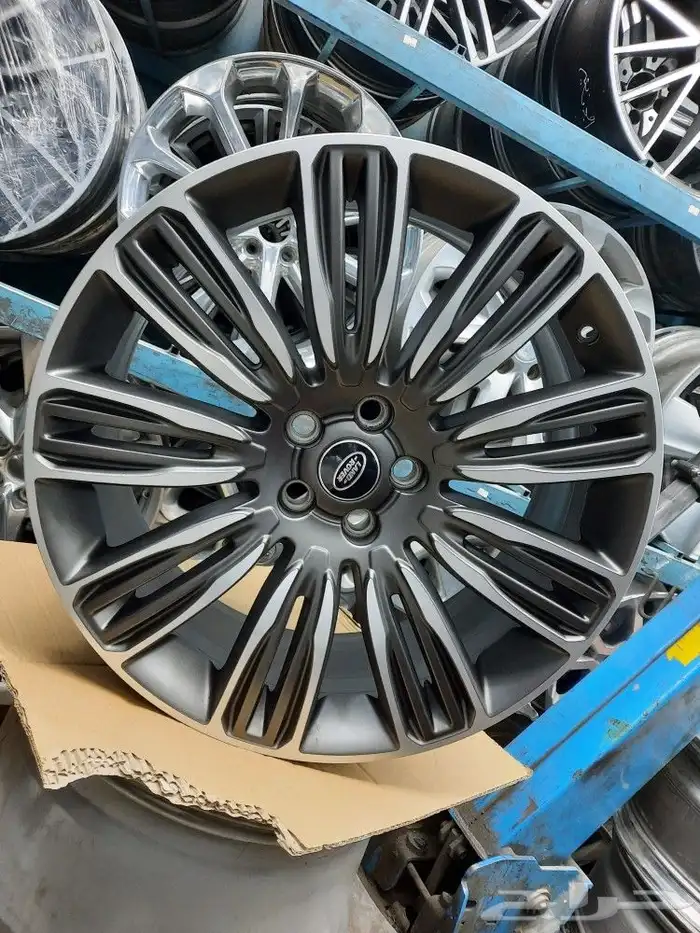 جنوط رنج روفر مقاس 22 اصلي وكاله موديل 2020 1