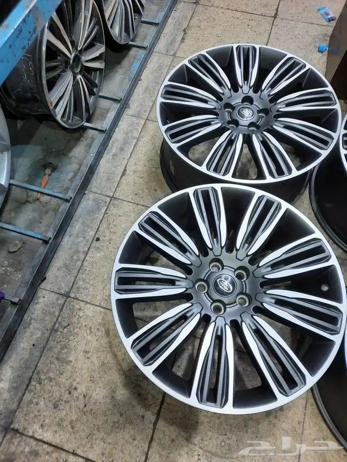 جنوط رنج روفر مقاس 22 اصلي وكاله موديل 2020 12