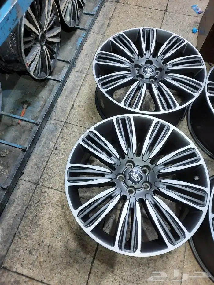 جنوط رنج روفر مقاس 22 اصلي وكاله موديل 2020 13