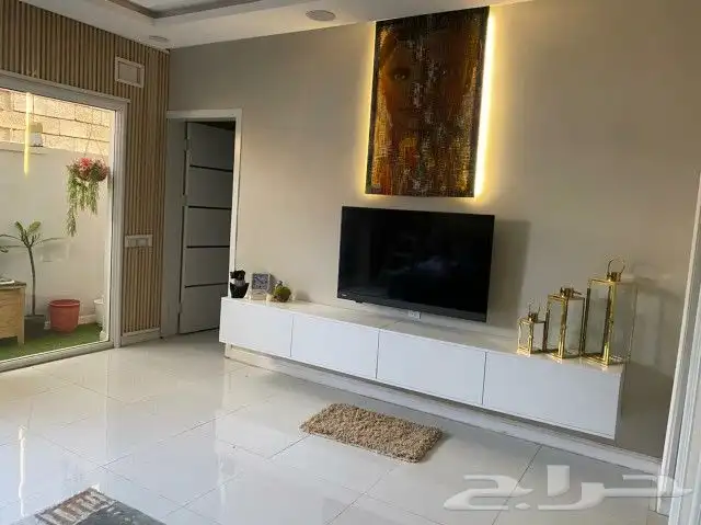 طاوله تلفاز عصريه وانيقه بعدده الوان 38